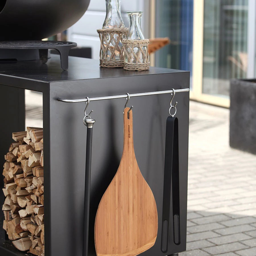 Forno buiten pizzaoventafel met pizzaschep